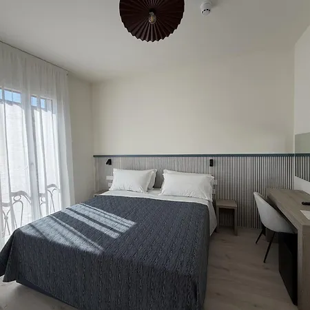 Hotel Centrale Byron-3